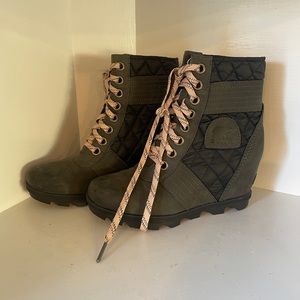 SOREL Lexi Wedge Boots